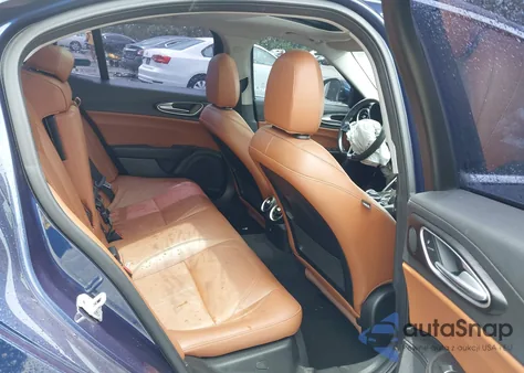 2017 Alfa Romeo Giulia Awd z USA, uszkodzony, nr VIN ZARFAEDN2H7545488